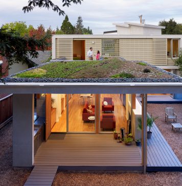 Rooftop Yang Nyaman di Rumah Yang Kecil Rooftop Yang Nyaman di Rumah Yang Kecil