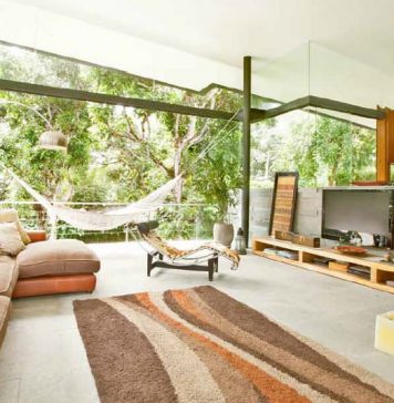 A Small Tropical Apartment is the Perfect Space