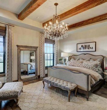 How to Decorate a Farmhouse-Style Bedroom